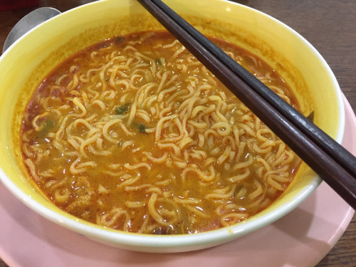 Packet instant noodles and maggie cup