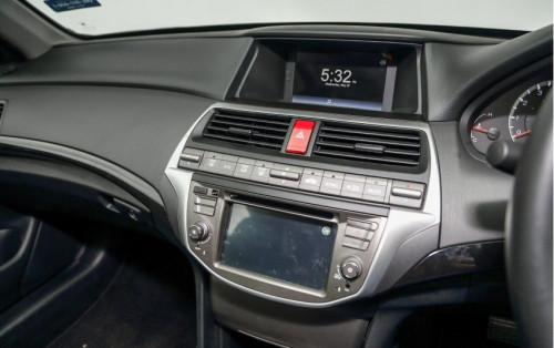 Proton Perdana 20 Grey Int 07 2 850x567
