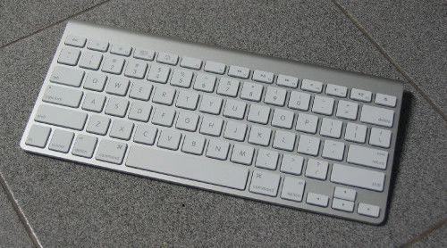 Apple wireless keyboard aluminum 2007