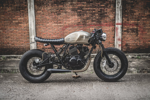 zeus custom buccaneer 250i