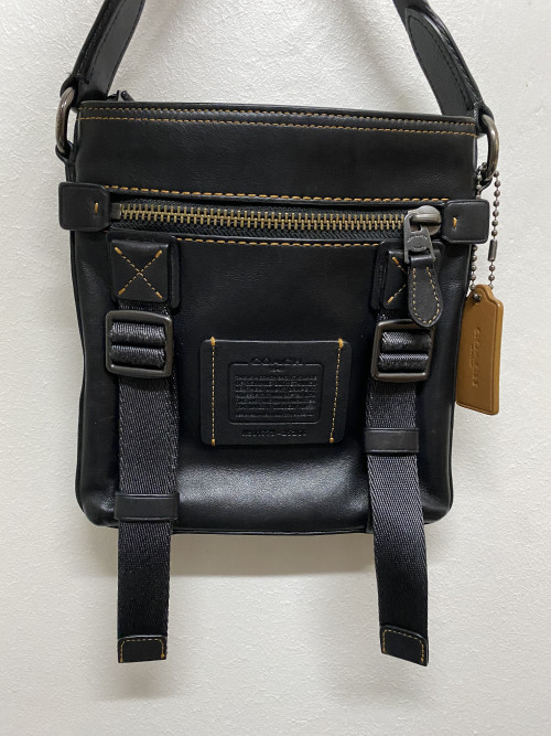 coach authentic sling bag