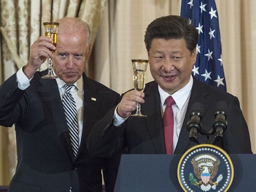 Joe Biden and Xi Jinping Toast
