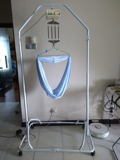 Pre-loved Electric Rocker with Sarong Stand