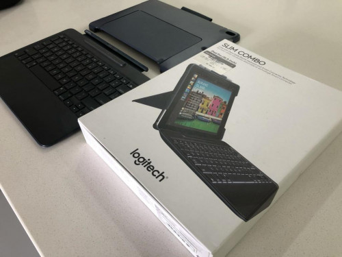 Logitech Slim Combo 2