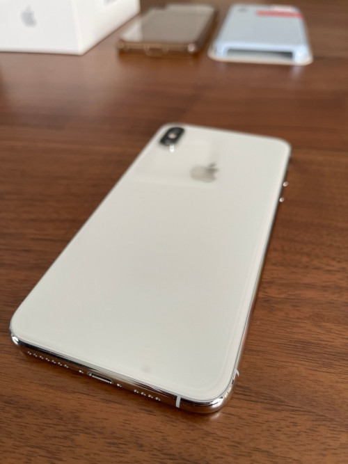 iPhoneXS2