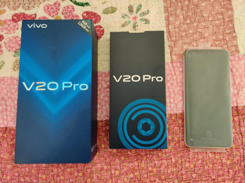 WTS Vivo V20 Pro 8GB + 128GB (Malaysia Set)