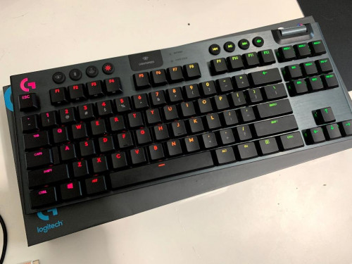 logitech g913 tkl tactilebrown 1604274229 5ed78c8a progressive