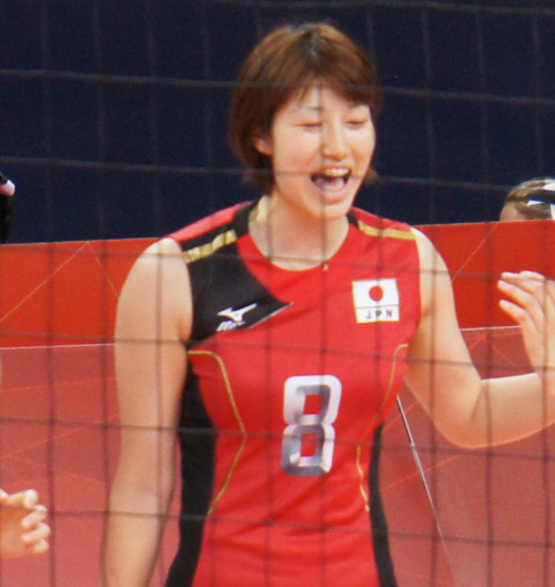 狩野舞子 Japan women's national volleyball team at the 2012 Summer Olympics (7913940138) (cropped)