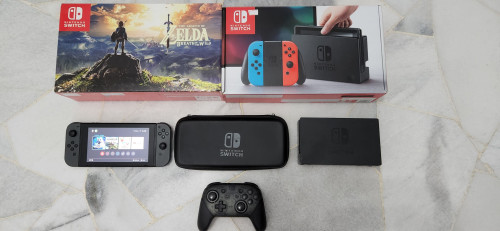 [WTS] (SOLD) Switch Gray + Case + Pro Controller