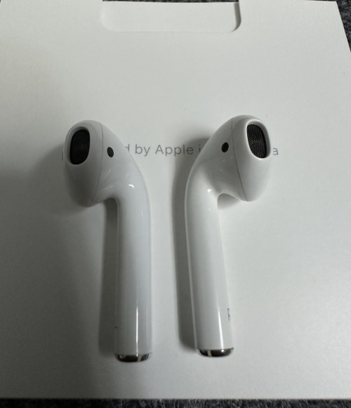 AirPods 03