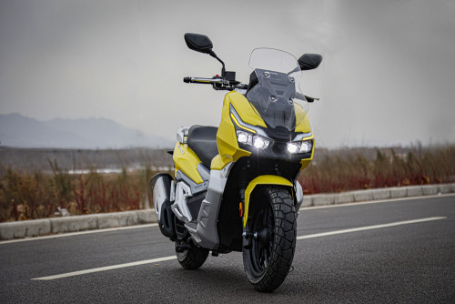 Aveta Dayang ADV 150 212 1