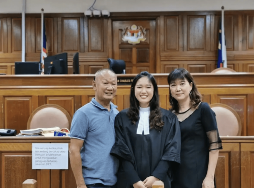 malaysia lawyer and her parents jpg