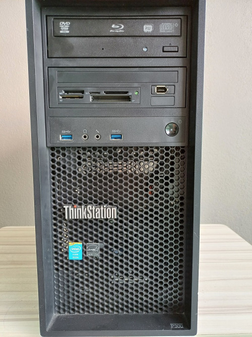 Lenovo Xeon Photo 2