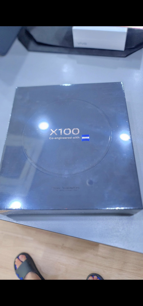 1000049105