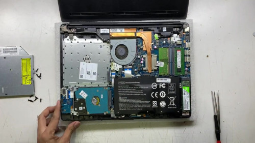 4 Tukar Battery HP 15 da1018TX