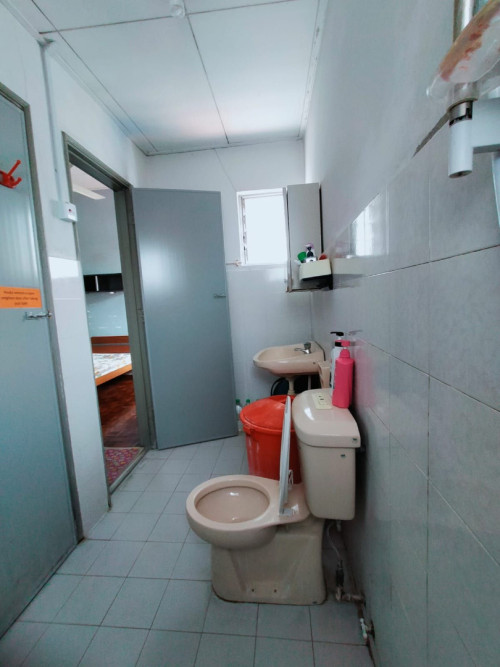 Shared Toilet & Bathroom