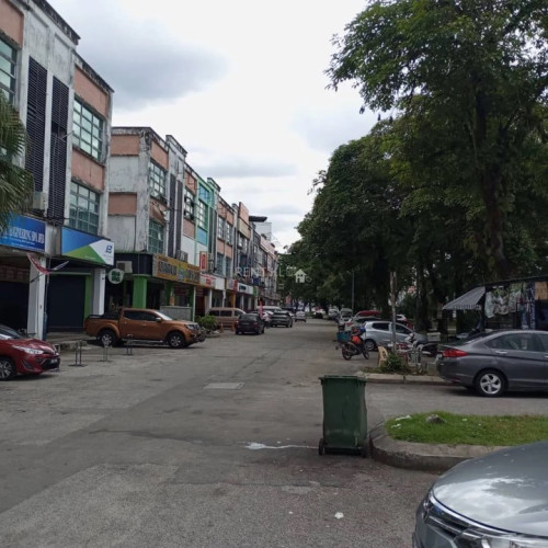 3 Storey Shop for Sale in Puchong (Bandar Kinrara) 5