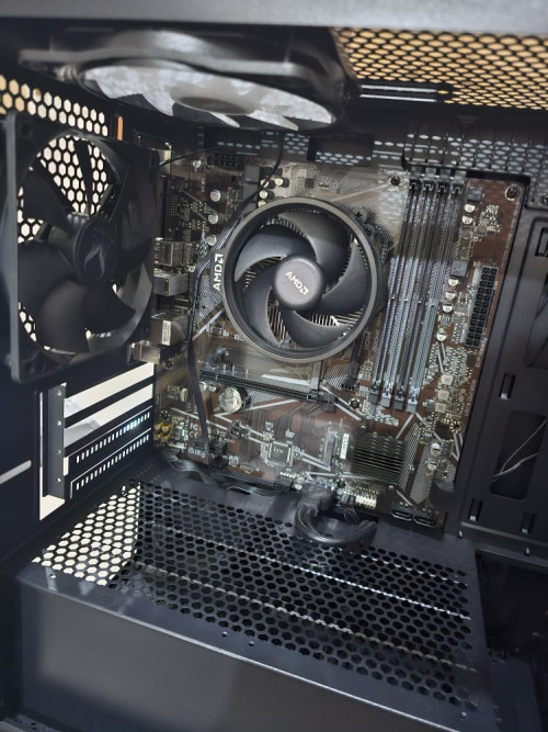 Ryzen5 5600 GigabyteB550 M K PC01