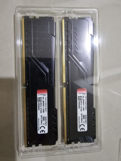 KingstonHyperXFury 16GB DDR4 3200MhZ CL16 BACK NOBOX