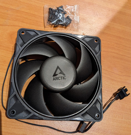 Arctic P12 2