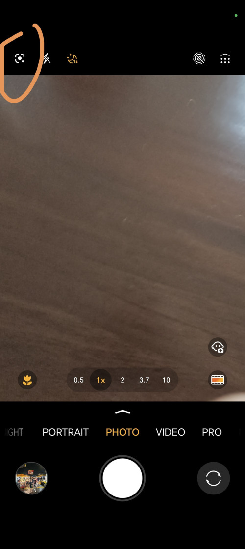 323983