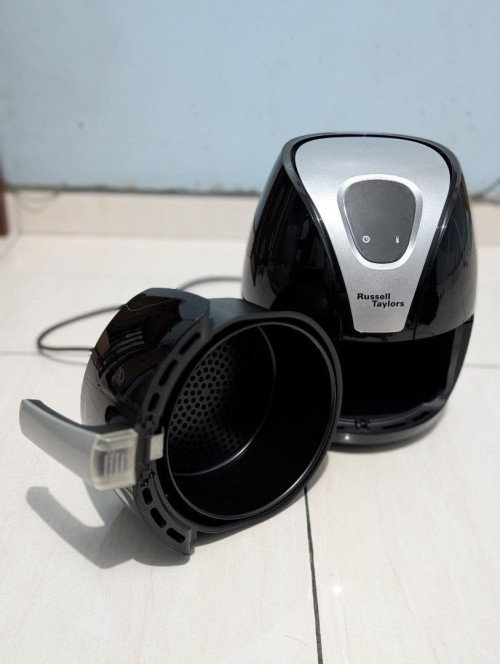 russell taylors air fryer 1773185165 26446732 progressive