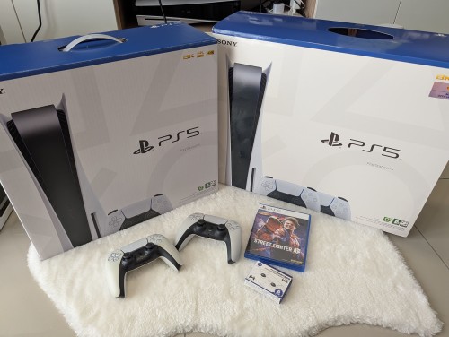 PS5 Set Pic Comp